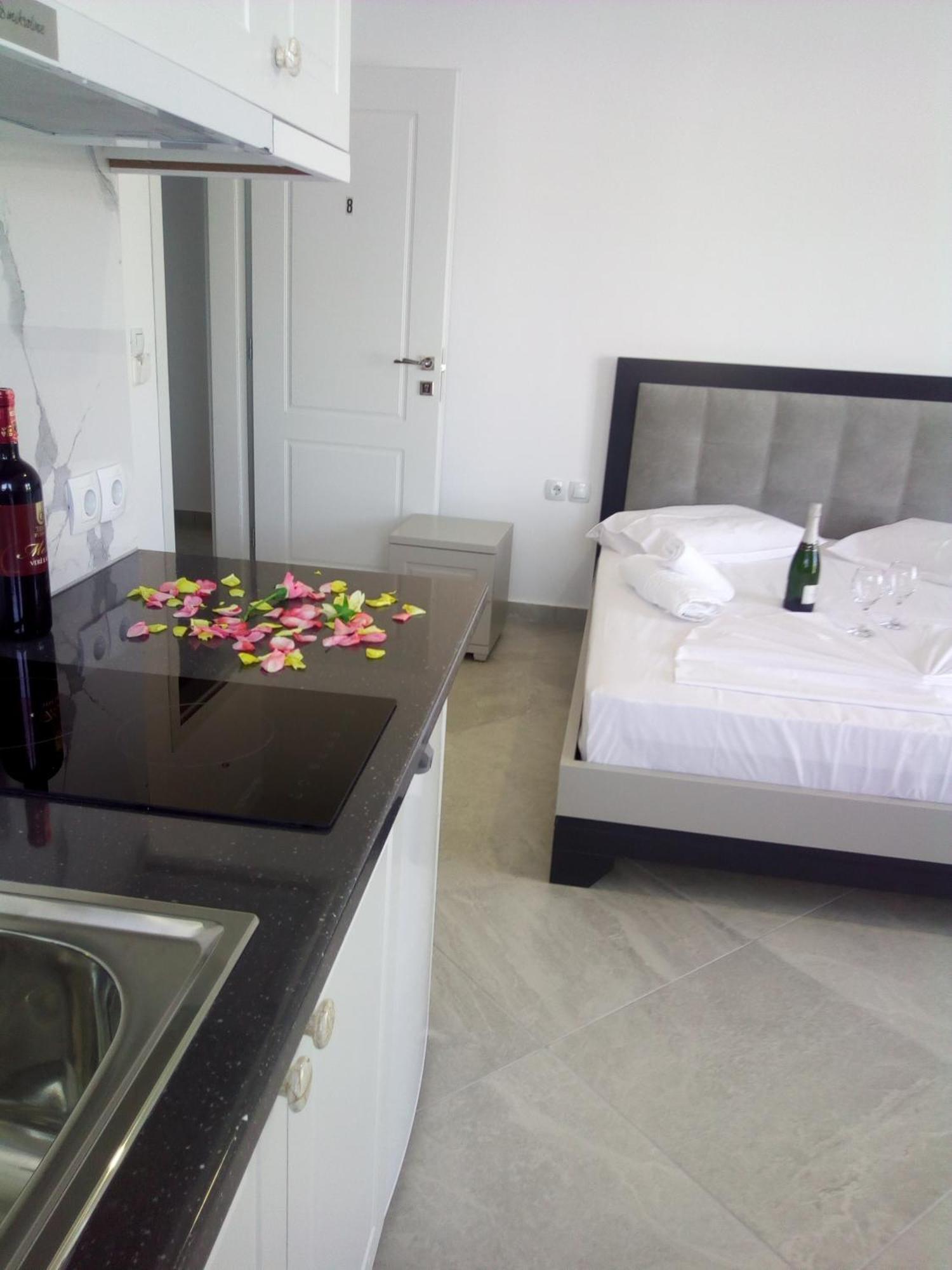 Mariana Apartments Sarande Bilik gambar